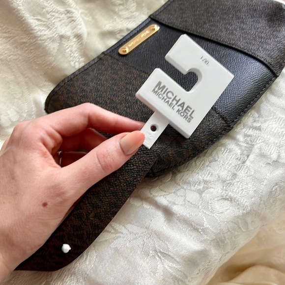 ♥️ BRAND NEW! Micheal Kors Belt Bag - Picture 8 of 11